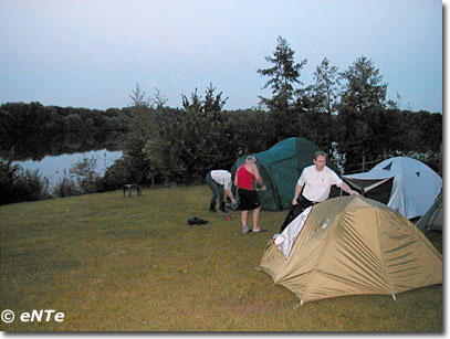 Bikersfarm, Zelten am See