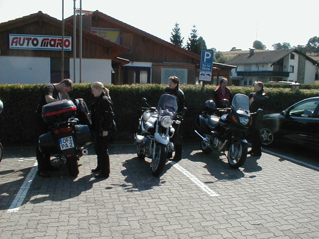 01brunnwirt23parkplatz