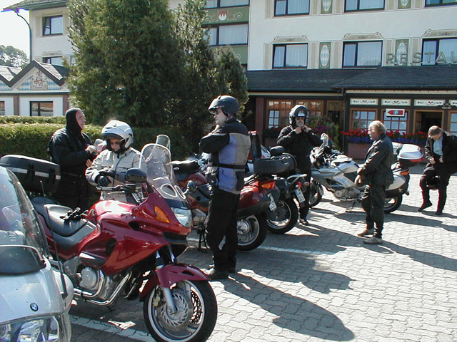 01brunnwirt28parkplatz