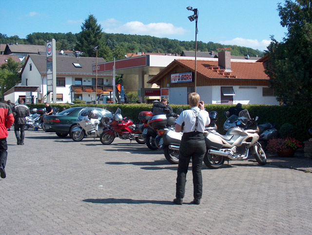 01brunnwirt30parkplatz-f